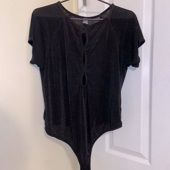 Black Bodysuit top 
From Wild Fable
Never used before - Picture 1 of 4